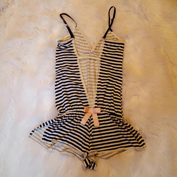 Sista Shei Onesie Romper NWOT S - Picture 2 of 4